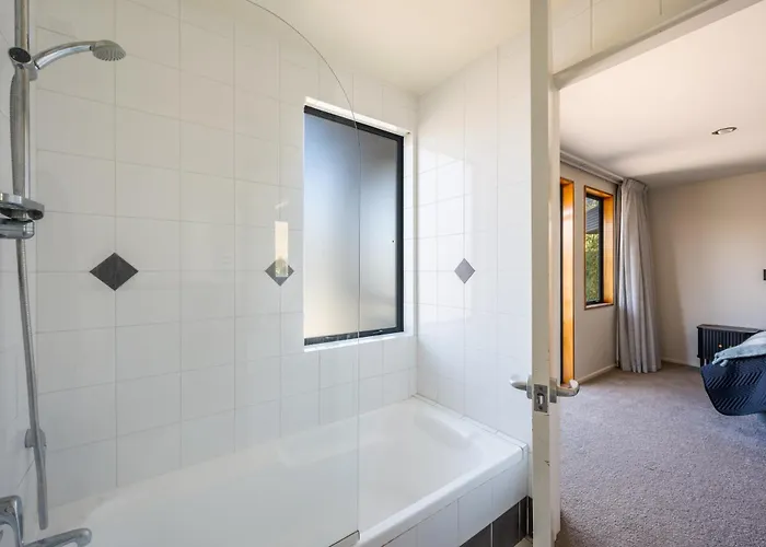 Apartment Lakefront Townhouse *